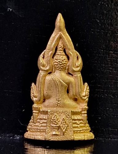 รูปหล่อพระพุทธชินราช ภปร. รุ่นปฏิสังขรณ์ พิมพ์เล็ก เนื้อทองคำ พ.ศ.2530 พิธีใหญ่ พร้อมกล่อง 1