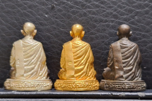 พระสมเด็จโต วัดระฆัง ครบ 118 ปี ปี2533 ชุดกรรมการใหญ่ สร้าง 100 ชุด สภาพสวยทุกองค์ หายากมาก พร้อมกล่ 2