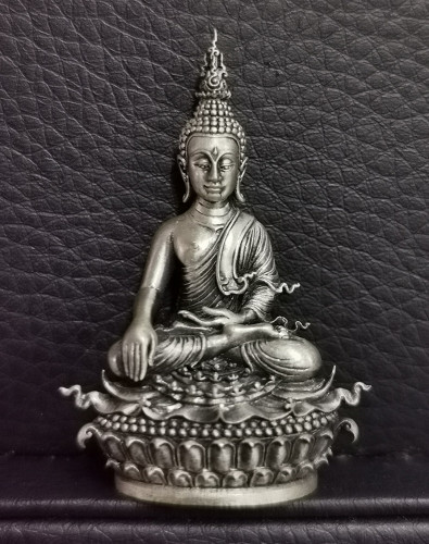 พระกริ่งพุทธประทานยศบารมี เนื้อเงิน พิมพ์ใหญ่ มาพร้อมกล่องและใบเซอร์ครบชุด