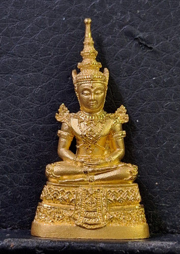 พระแก้วมรกต กรมสรรพสามิต ทองคำขัดเงา ปี39 ทอง99.99 หนัก 18กรัม พิธีใหญ่ สวยพร้อมกล่องและใบเซอร์