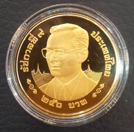เหรียญมังกร ปี 2000 ทองคำขัดเงา 999.9 นน. 1/2oz (1บาท) พร้อมกล่องและใบเซอร์ หายากมาก 1