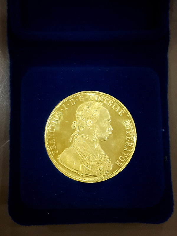 เหรียญที่ระลึกทองคำ 1915 Franc IOS IDG Avstriae Imperator  ประเทศออสเตรีย สวยมากพร้อมกล่อง 2