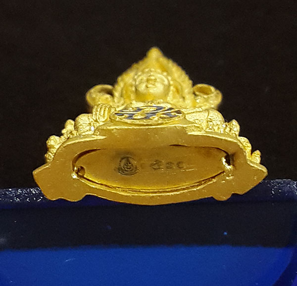 พระพุทธชินราช ภปร. เนื้อทองคำ หน้าตักกว้าง ¼ นิ้ว เพราะแผ่นดินนี้คือแผ่นดินเกิด ปี2551 สภาพสวยพร้อมก 2