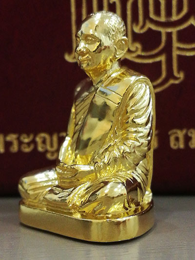 รูปหล่อสมเด็จพระญาณสังวร เนื้อทองคำ ที่ระลึกพระราชพิธีพระราชทานเพลิง ปี 2558 พระเทพฯเททอง พร้อมกล่อง 1
