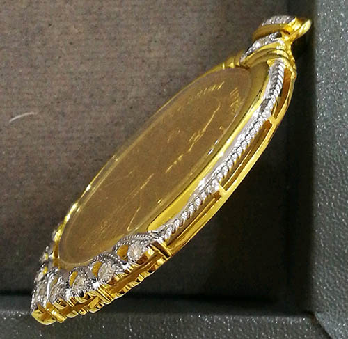 เหรียญร.9 พระพุทธชินราช พิมพ์ใหญ่ เนื้อทองคำ99 ปี2539 พิธีใหญ่ กรอบทองคำฝังเพชร มือ1 สวยสุดๆ นิยมมาก 2