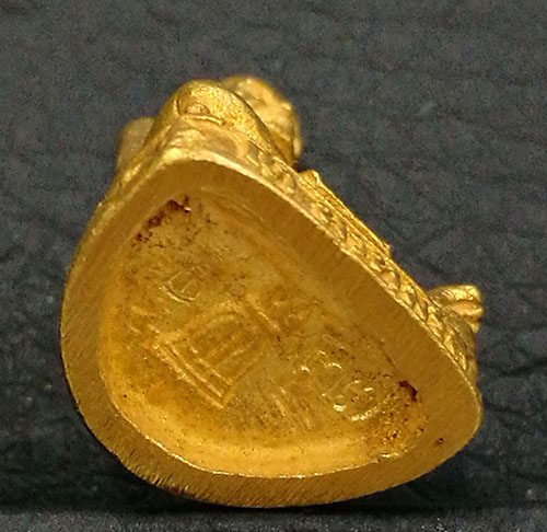 รูปหล่อสมเด็จพระพุฒาจารย์โต รุ่น 122 ปี พ.ศ.2537 เนื้อทองคำ พิธีใหญ่ นิยมมาก พร้อมกล่องเดิมจากวัด 3