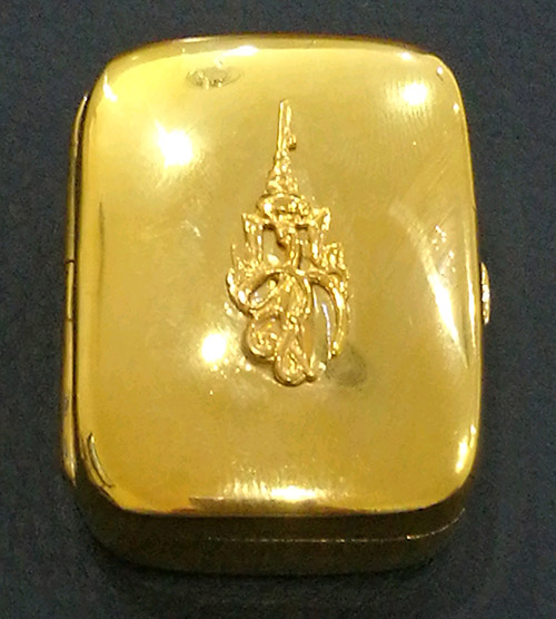 เหรียญพระนางพญาพิมพ์พระพุทธชินราช ส.ก.เนื้อทองคำ พิมพ์ใหญ่ 5รอบราชินี ในหลวงเททอง หลวงปู่โต๊ะปลุกเสก 4
