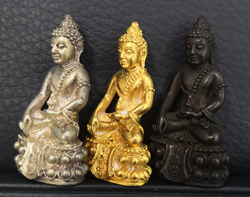 ชุดพระกริ่งคุ้มเกล้า ภปร. ทอง เงิน นวะ ปี 2522 พิธีใหญ่ ในหลวงเททอง สภาพสวย นิยมมาก เลข๑๔๕  หายากมาก 1