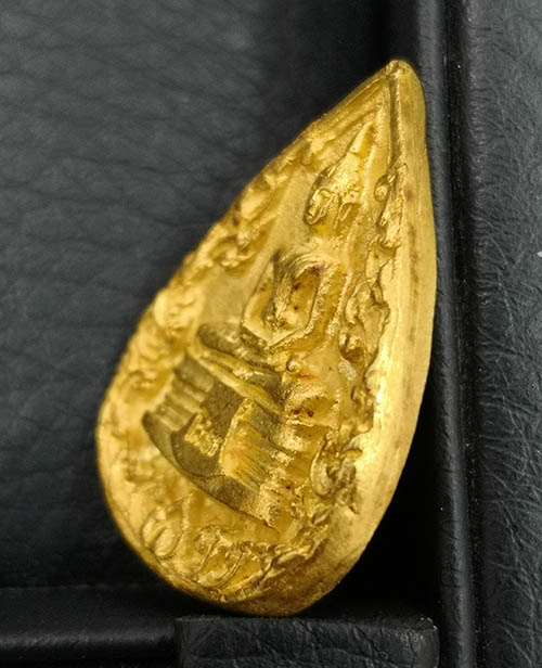 เหรียญหยดน้ำหลวงพ่อโสธร ชุดทองคำ รุ่นมหามงคล 80 พรรษา หลัง ญสส.จัดสร้าง พ.ศ.2536 พร้อมกล่องเดิมๆ 2