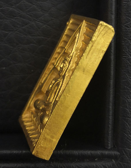 เหรียญพระไตรปิฎก วัดปากน้ำ (เหรียญวัดปากน้ำรุ่น 6) พิมพ์แป๊ะยิ้ม เนื้อทองคำ14กรัม  ปี2533 พร้อมกล่อง 2