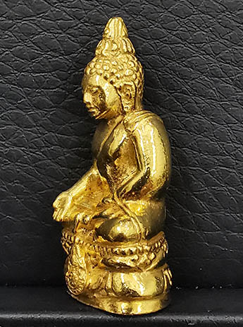 พระกริ่งไพรีพินาศ รุ่น ภปร. ราชวิทยาลัย 5 ธันวาคม พ.ศ.2535  เนื้อทองคำ หนัก 32.7 กรัม พิธีใหญ่ 1