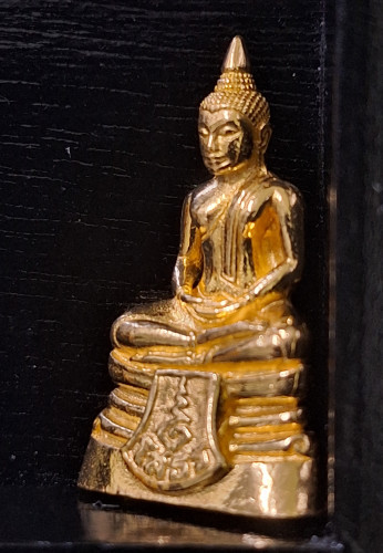 พระพุทธโสธร 120 ปี กรมศุลกากร ปี2537 เนื้อทองคำขัดเงา นน.22.78 กรัม สภาพสวยพร้อมกล่อง 2