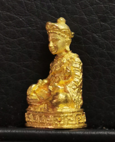 รูปหล่อหลวงปู่ไต้ฮงกง เนื้อทองคำ 15.28 กรัม สภาพสวย 1