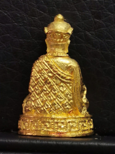 รูปหล่อหลวงปู่ไต้ฮงกง เนื้อทองคำ 15.28 กรัม สภาพสวย 2