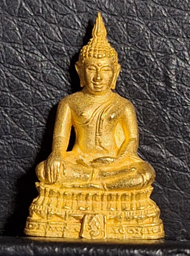 พระชัยชินสีห์ สมเด็จญาณสังวร วัดบวรนิเวศ เนื้อทองคำ ปี2535 สภาพสวย