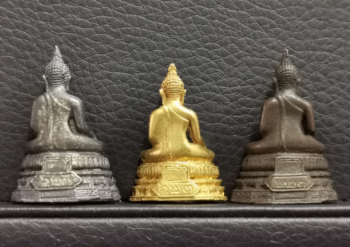 พระกริ่งศรีศากยะมุนี อปร.วัดสุทัศน์  ปี 2521  ชุดกรรมการ ทองคำ  เงิน นวะ  เลข 623  ทองหนัก 18.12 กรั 1