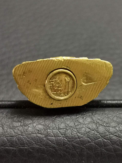 พระกริ่งศรีศากยะมุนี อปร.วัดสุทัศน์  ปี 2521  ชุดกรรมการ ทองคำ  เงิน นวะ  เลข 623  ทองหนัก 18.12 กรั 5