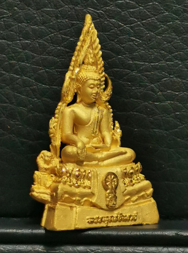 รูปหล่อพระพุทธชินราช สธ. รุ่นเฉลิมพระเกียรติ เนื้อทองคำ 99.99% นน. 20.5 g. ขัดเงาบางส่วน ปี2539 3