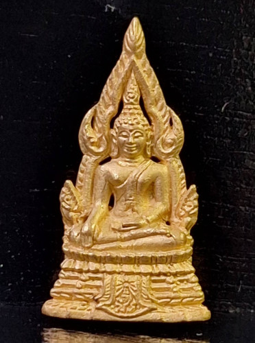 รูปหล่อพระพุทธชินราช ภปร. รุ่นปฏิสังขรณ์ พิมพ์เล็ก เนื้อทองคำ พ.ศ.2530 พิธีใหญ่ พร้อมกล่อง