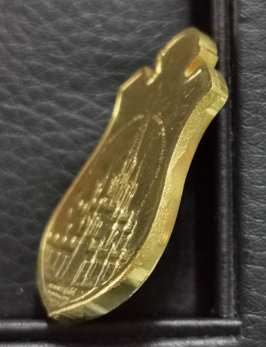เหรียญรูปอาร์มหลวงปู่ทวด รุ่นเบตง2 ปี2537 เนื้อทองคำ หนัก 25.09กรัม พร้อมกล่องเดิมๆ นิยมและหายากมาก 3