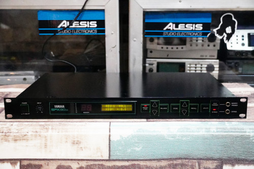 เอฟเฟคไมค์ YAMAHA SPX-90II (JAPAN) บอดี้มีรอย ใช้งานปรกติ จัดไปราคาพิเศษ