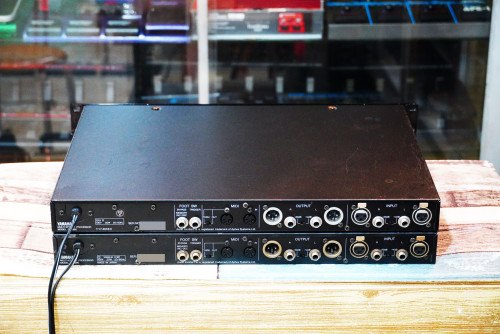 เข้าใหม่สวยๆ YAMAHA SPX990 / SPX-990 (JAPAN) เอฟเฟคไมค์ร้องรุ่นฮิตสุด แต่งเสียงให้แล้ว 20 เบอร์ ใช้ไ 4