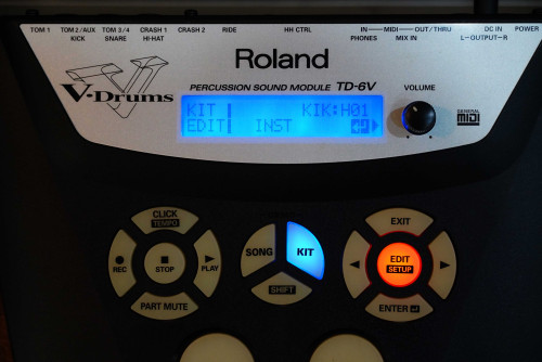 (3) Roland TD-6V โมดูลกลองไฟฟ้าไมค์จ่อกลองชุดหรือกับแป้นยางกลองไฟฟ้า พร้อมขาและอะแด๊ปเตอร์ มี1024เสี 1