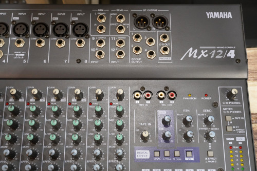 (3) ใหม่กริ๊ปญี่ปุ่น YAMAHA MX 12/4 12ช่อง 8ไมค์ 4กรุ๊ป 7band EQ รีเวิร์บเอฟเฟคร้องในตัว ใช้งานปรกติ 2