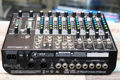 ใหม่กริ๊ป Mackie 1202-VLZ4 งานคุณภาพจากยูเอส ไฟ220V 12ch 4ไมค์ ซาวด์คมชัดดีมาก 2