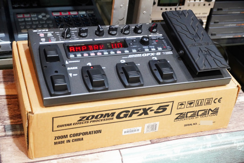 เหมือนใหม่กล่องครบ ZOOM GFX-5 เอฟเฟคกีต้าร์ จังหวะกลองในตัว ซาวด์ดีมาก 3