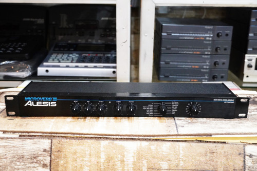 รุ่นผลิตยูเอส Alesis MicroVerb 3 เอฟเฟคไมค์ งานยูเอส ปรับแต่งง่าย มี256เสียง ราคาเบาๆ