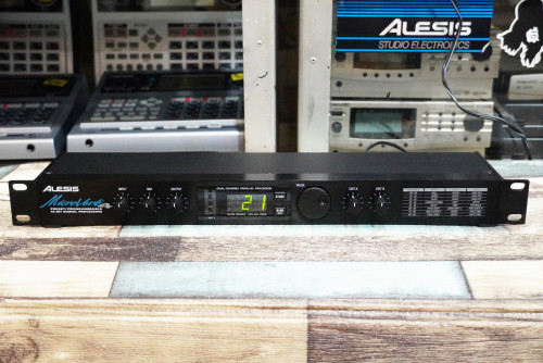 ของแท้จากญี่ปุ่น Alesis MicroVerb4 (Taiwan) เอฟเฟคไมค์ร้อง เซฟได้100เสียง ใช้งานง่าย ปรับง่าย