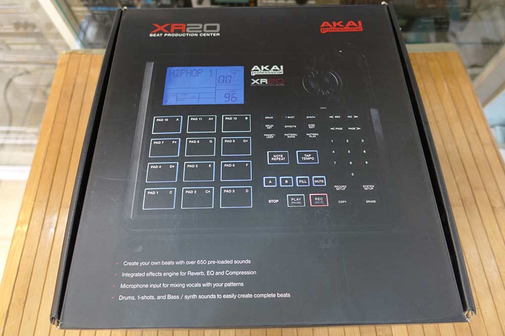 ใหม่เอี่ยม กล่องครบ AKAI XR20 Beat Production Center ริทึ่มบอกซ์กลองระดับมืออาชีพ เครื่องเดียวใช้ทำเ 5