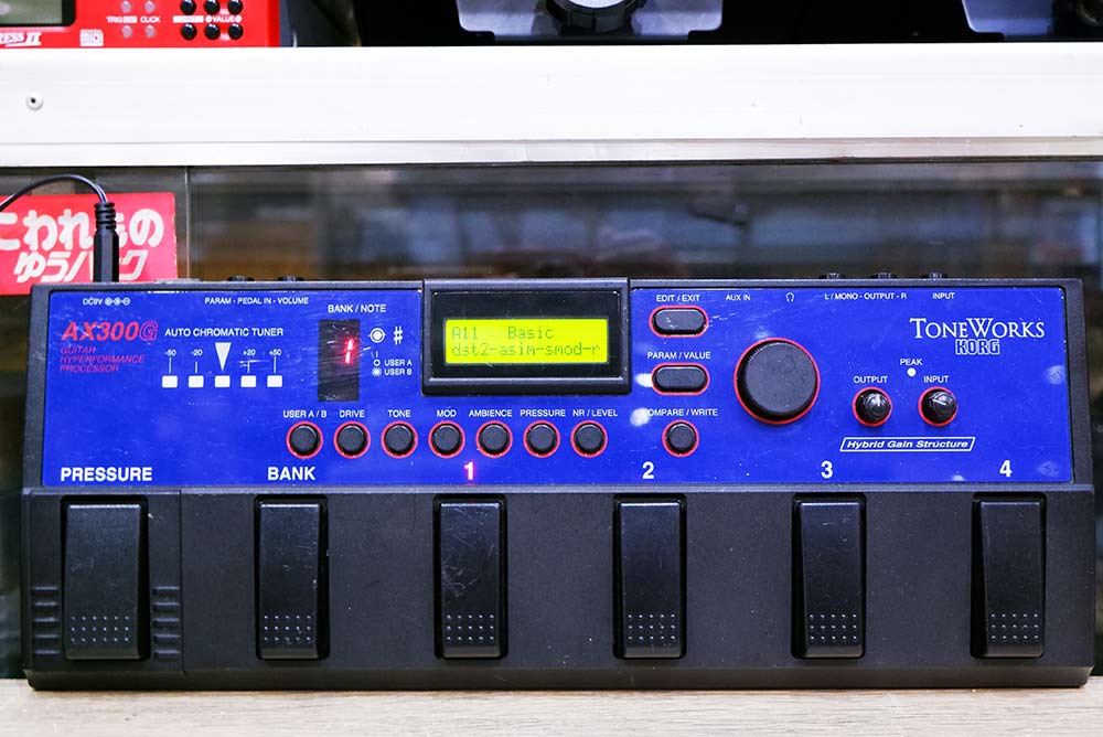 KORG AX300G เก่าแต่้สียงดี ยุคญี่ปุ่นทำ เอฟเฟค 28เสียง 132โปรแกรม user 32 โรงงาน 100 เสียงแตกอ้วน ดุ