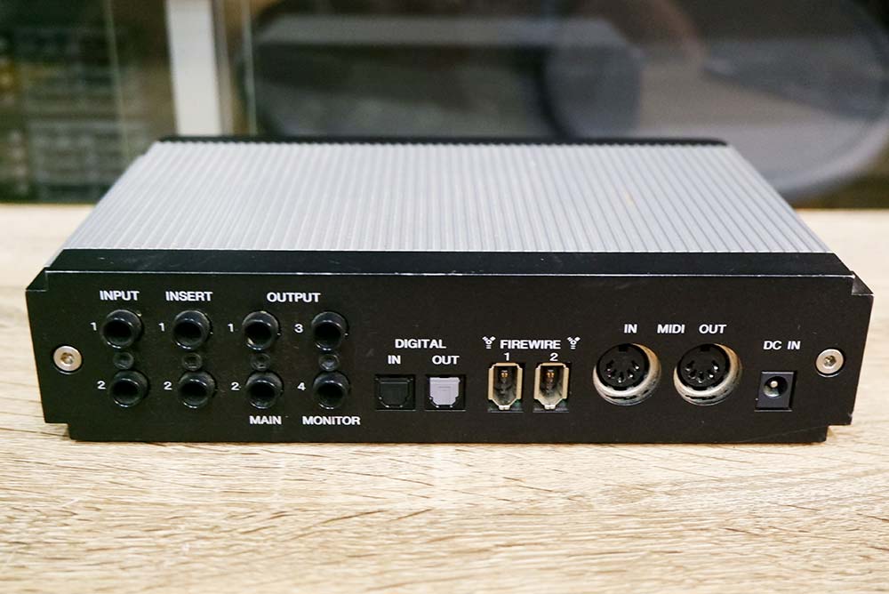 Yamaha GO46 Mobile Firewire Audio Interface 4-in 6-out 24-bit 192kHz 1