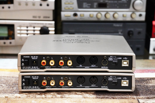 Roland SC-8820 (JAPAN) ตัวนี้เสียงดีมาก เป็นยุคใหม่ของซาวด์คาราโอะเกะ ต่อคอมทางUSBได้เลย มีซาวด์sc88 6