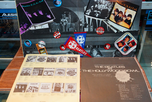 (6) แผ่นเสียง The Beatles - At The Hollywood Bowl 1965 1LP/JAPAN 2