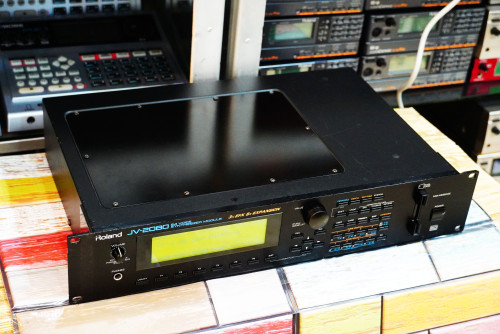 เข้าใหม่1ตัว Roland JV-2080 (JAPAN) พลังเสียงเกรดสตูดิโอ แยกได้6ไลน์ แนวเสียงใสเหมือนแสดงสด โดยเฉพาะ 1