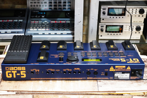 สวยๆ ญี่ปุ่น BOSS GT-5 ตัวในตำนานที่มือกีต้าร์ยังตามหา เสียงมันดีกว่ารุ่นใหม่ๆ หนาอ้วนดีมาก 3