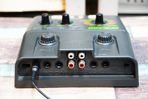 ZOOM RFX-300 (JAPAN) เอฟเฟคไมค์ญี่ปุ่น ขนาดกระทัดรัด ปรับง่าย เสียงดีมาก ราคาเบาๆ พร้อมอะแด๊ปเตอร์ 1