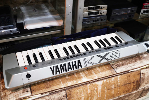 สวยๆ YAMAHA KX5 (MADE IN JAPAN) 37คีย์ คอนโทลเลอร์ ตัวในตำนาน งานญี่ปุ่น ใช้งานปรกติ พร้อมสายมิดี้3m 2