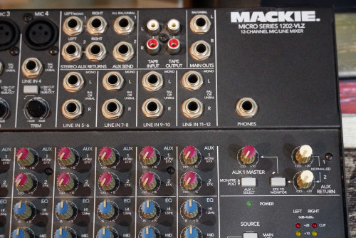 (6) สวยๆ ใช้งานปรกติ Mackie 1202 (USA) งานยูเอส เสียงคมชัดดีมาก ประกันร้าน1เดือน 12ช่อง 4ไมค์ 2Aux 2
