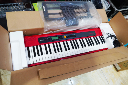 (1) ใหม่แกะกล่อง CASIO Casiotone CT-S200 400เสียง จังหวะหัดเล่นและลำโพงในตัว ต่อแอมป์นอกได้ ใส่ถ่านไ