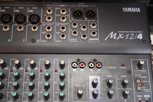 (5) สวยๆจากญี่ปุ่น YAMAHA MX 12/4 12ช่อง 8ไมค์ 4กรุ๊ป 7band EQ รีเวิร์บเอฟเฟคร้องในตัว ใช้งานปรกติ 4