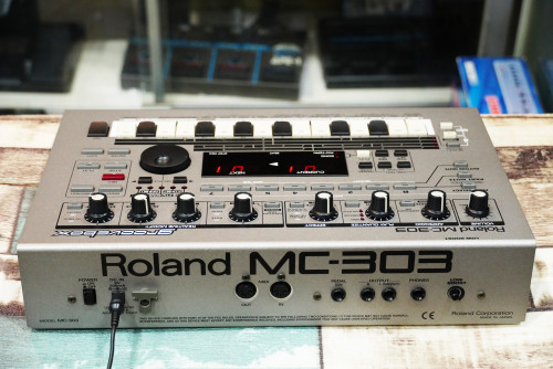 Roland MC-303 (JAPAN) กรู๊ฟบอกซ์ ตัวคลาสสิคยุค90 งานสะสม ใช้งานปรกติทุกปุ่ม 1