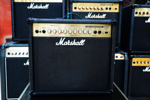 Marshall VS30R (MADE IN ENGLAND) 30watt with Reverb FX