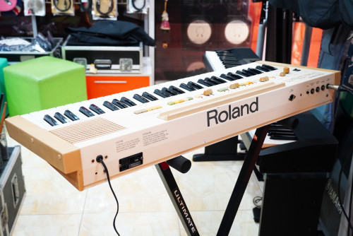 วินเทจ Roland EP-11 PianoPlus 11 61คีย์ 5เสียง 8จังหวะ มีโหมดออโต้เพลย์ ออโต้เบสคอร์ด ปรับเทมโปได้ ( 3