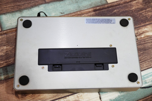 ZOOM RT-323 Rhythm Trak ริทึ่มบอกซ์กลองไฟฟ้า เบสในตัว ต่อฟุตได้2อัน มีSUB OUT 3