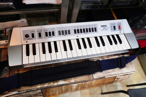 สวยๆ YAMAHA KX5 (MADE IN JAPAN) 37คีย์ คอนโทลเลอร์ ตัวในตำนาน งานญี่ปุ่น ใช้งานปรกติ พร้อมสายมิดี้3m 1
