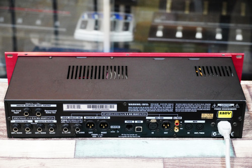 Line 6 POD XT PRO Ultimate กีต้าร์มัลติเอฟเฟคและปรีแอมป์ แอมป์ซิมูเลเตอร์ ใช้งานปรกติ ไฟ220V 4